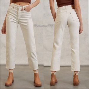 Levi’s Ribcage Straight Corduroy Pants
